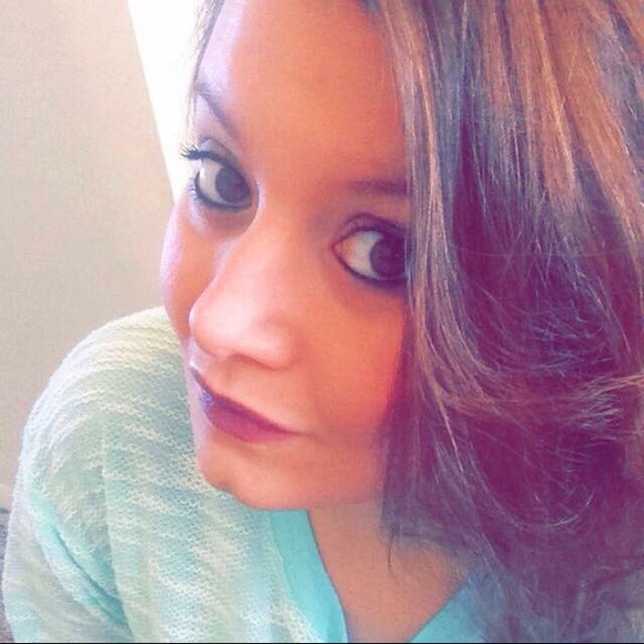 Meet your Posher, Veronica - Picture 1 of 1